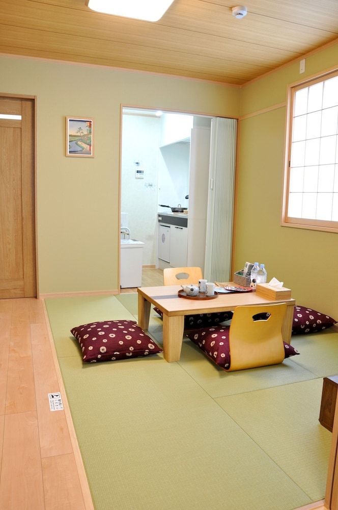 harper house Family Suite (Green) 11