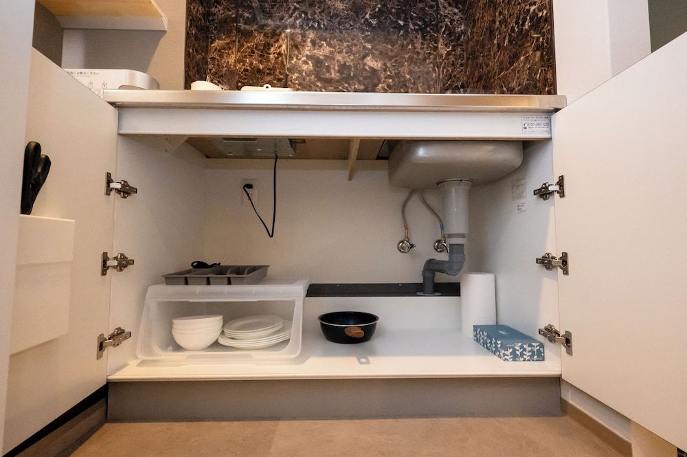 KIKU'S ROOM new modern cozy apt 5a. 7