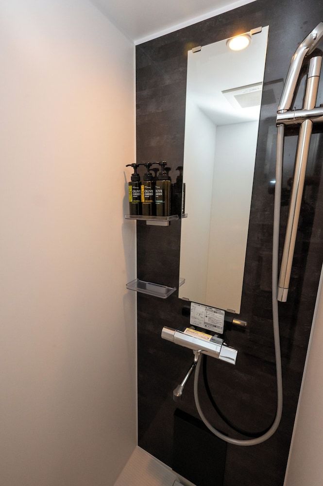 KIKU'S ROOM new modern cozy apt 5a. 9