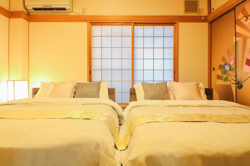 Gold House Namba Minami House 13