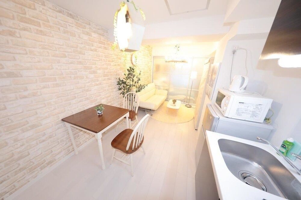 Premier in Land Mark Ebisu Osaka 402(187-1) Apartment 8