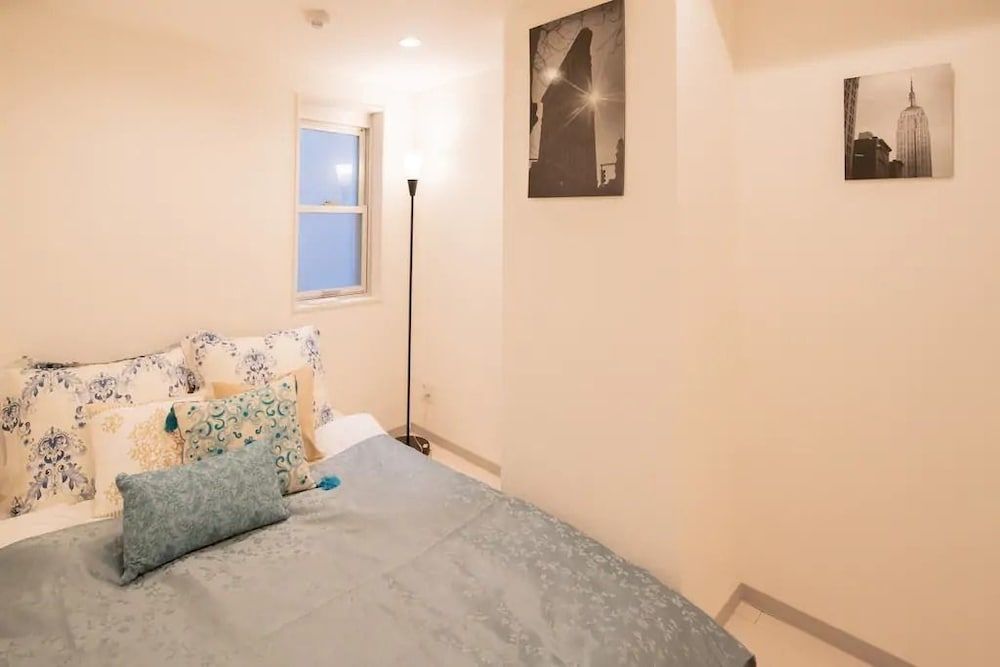 undefined Hatch NAGAHORI 402 6