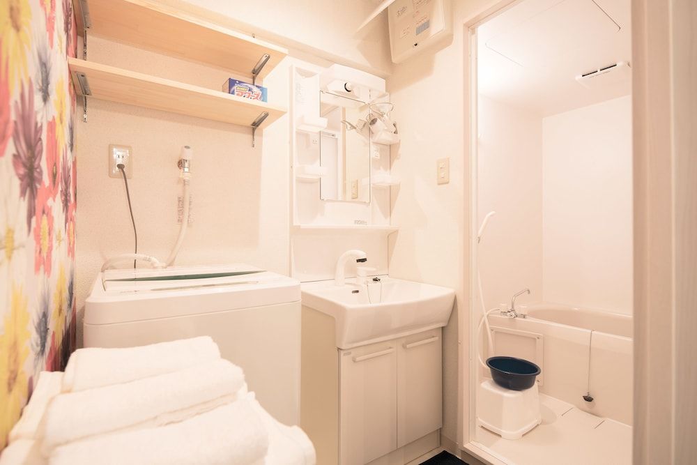 Turfy's Flat 101 Apartment 12