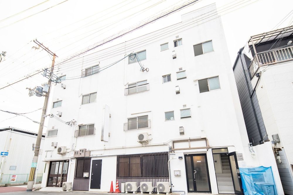 undefined Turfy's Flat 101 2