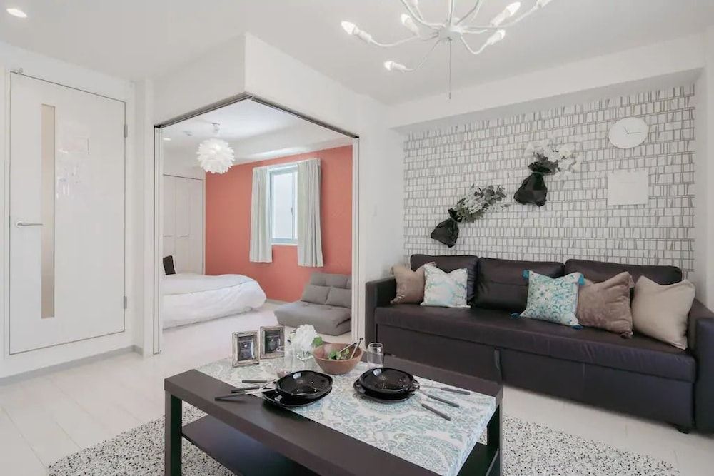 undefined Hatch NAGAHORI 702