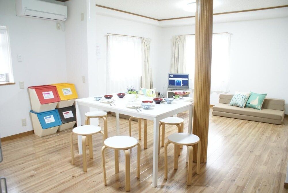 Legal Big House (166-1) Apartment 11