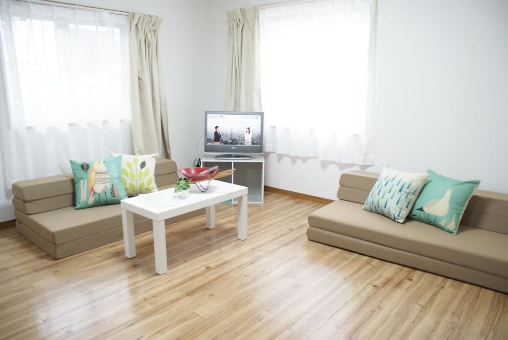 Legal Big House (166-1) Apartment 20