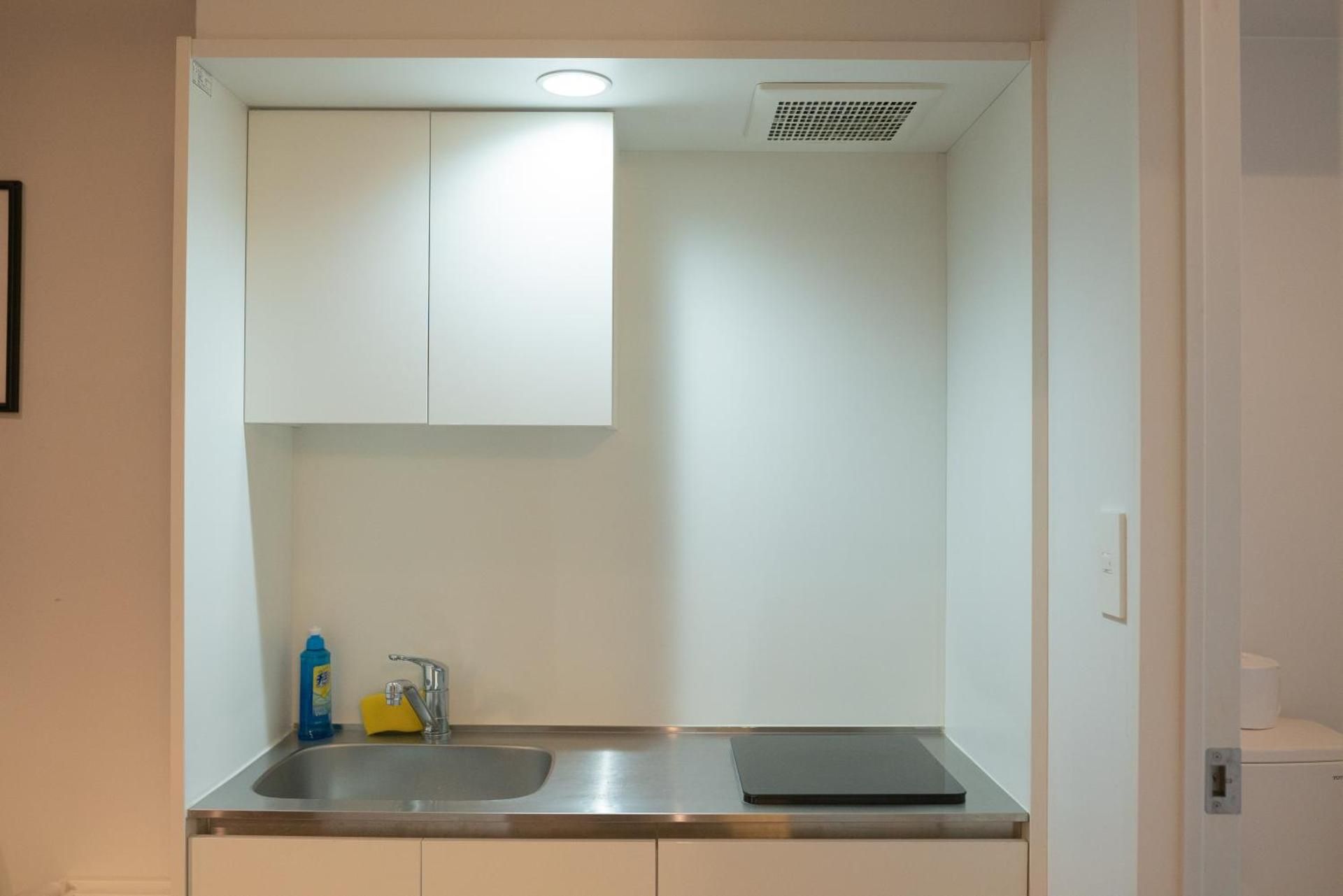 undefined Yeah Room Namba 7