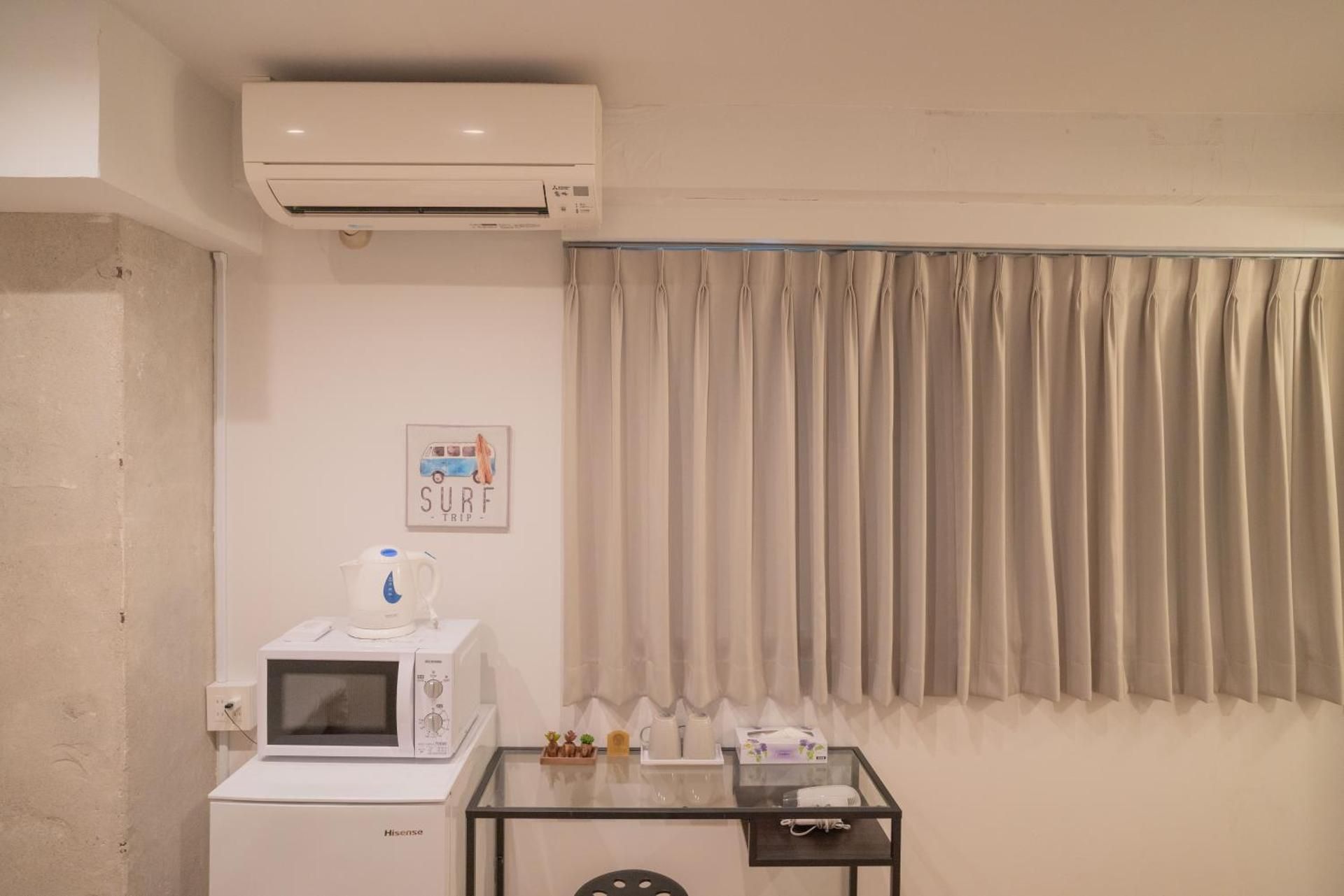 undefined Yeah Room Namba 8