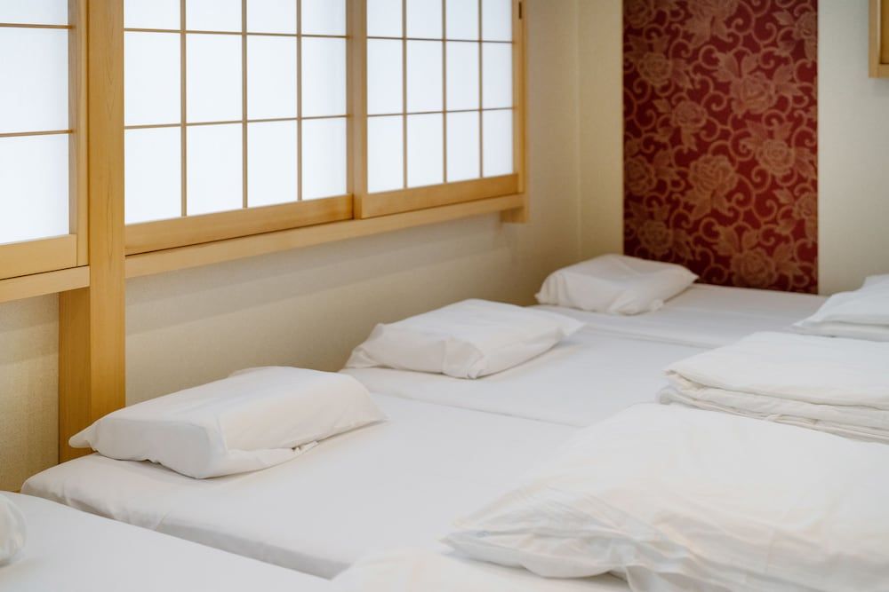 Honjin Hostel Japanese Style Room, 5 People 8