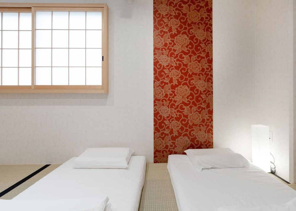 Honjin Hostel Japanese Style Room, 3 People 2