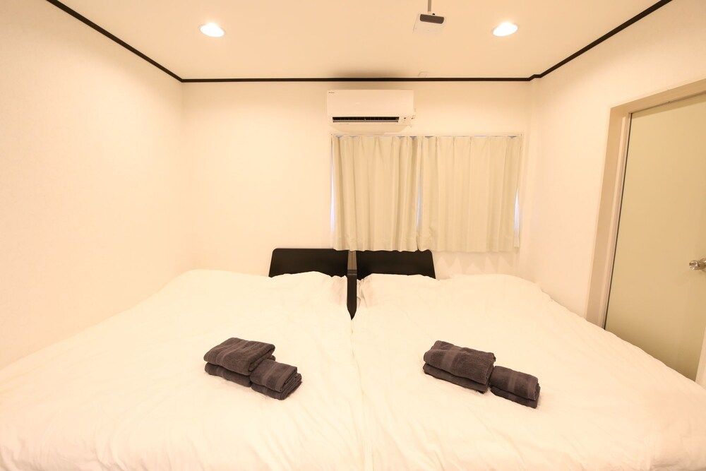 Shizuka - Kozu Quadruple Room (301)