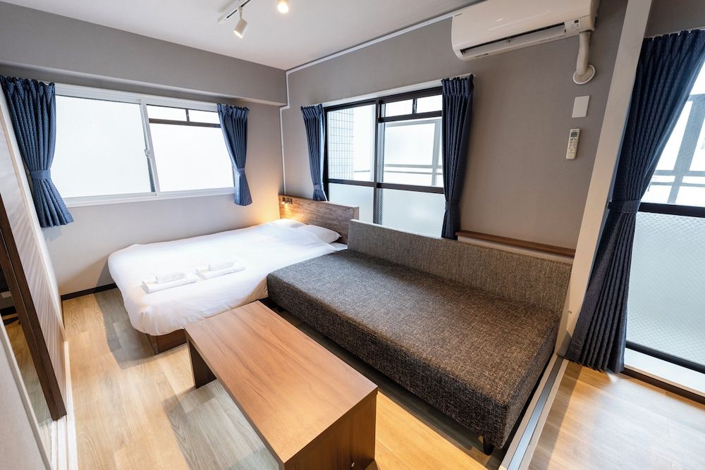 e-stay namba 2-8 two bed room type C 4