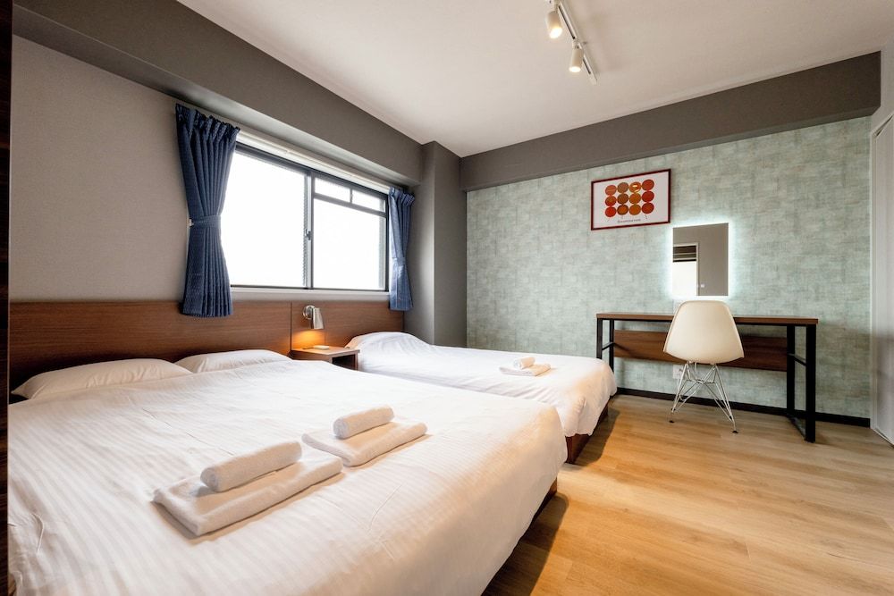 e-stay namba 2-8 two bed room type D 9