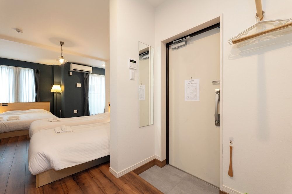 e-stay namba Superior Quadruple Room 6