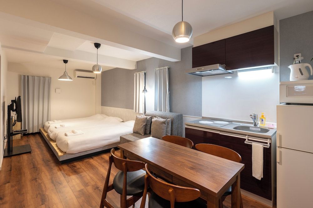 undefined e-stay namba 5