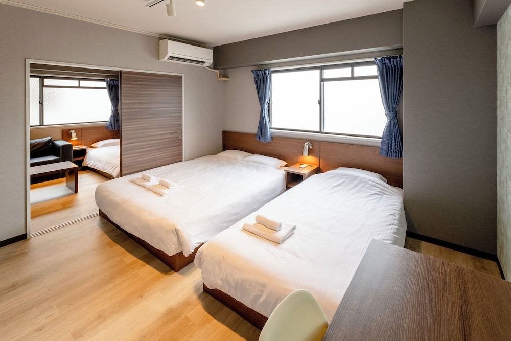 e-stay namba 2-8 two bed room type D 11