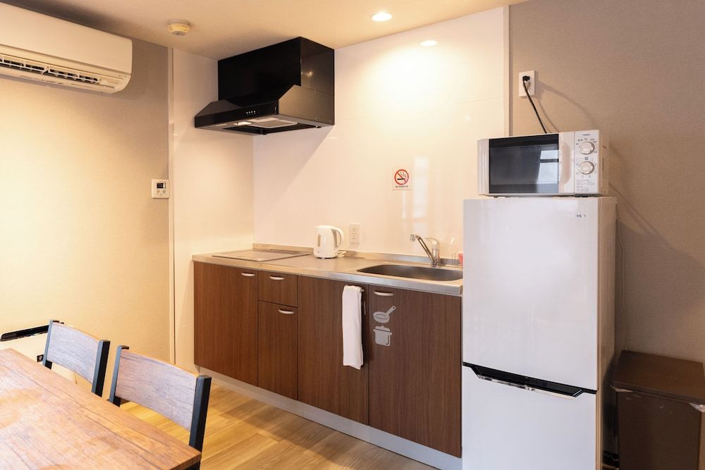 e-stay namba 2-8 two bed room type C 16