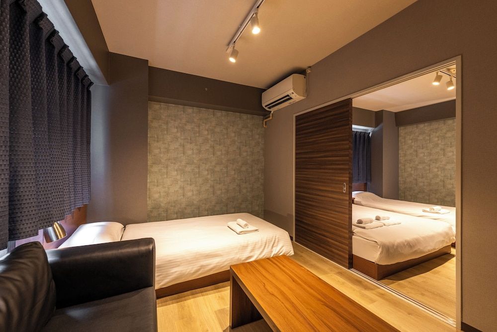 e-stay namba 2-8 two bed room type D 17