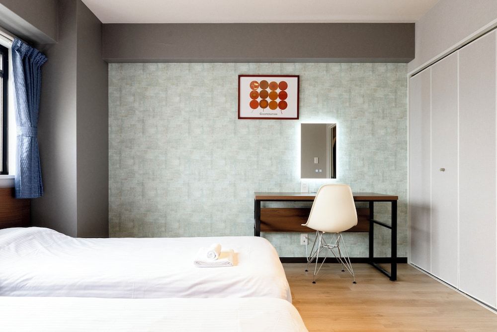 e-stay namba 2-8 two bed room type D 2