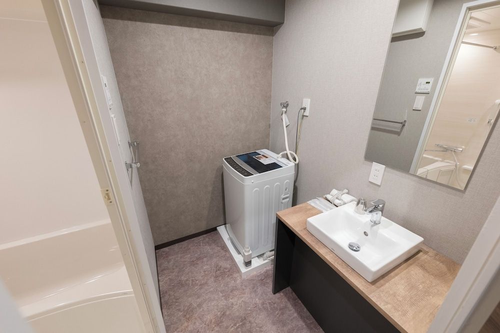 e-stay namba 2-8 two bed room type D 20