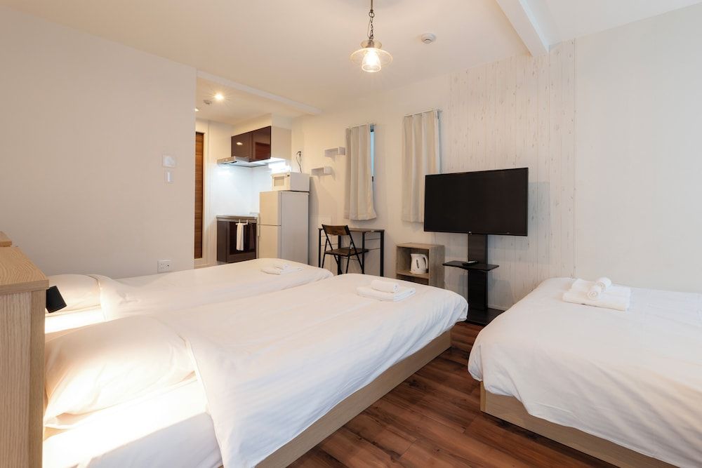 e-stay namba Superior Quadruple Room 8