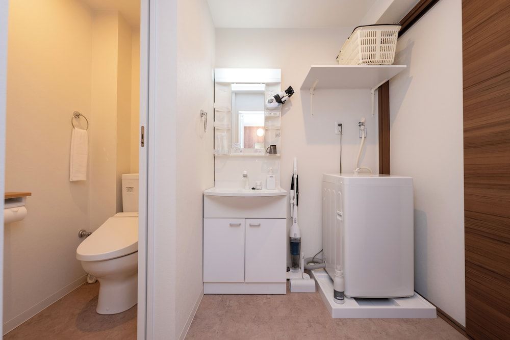 e-stay namba Superior Quadruple Room 13