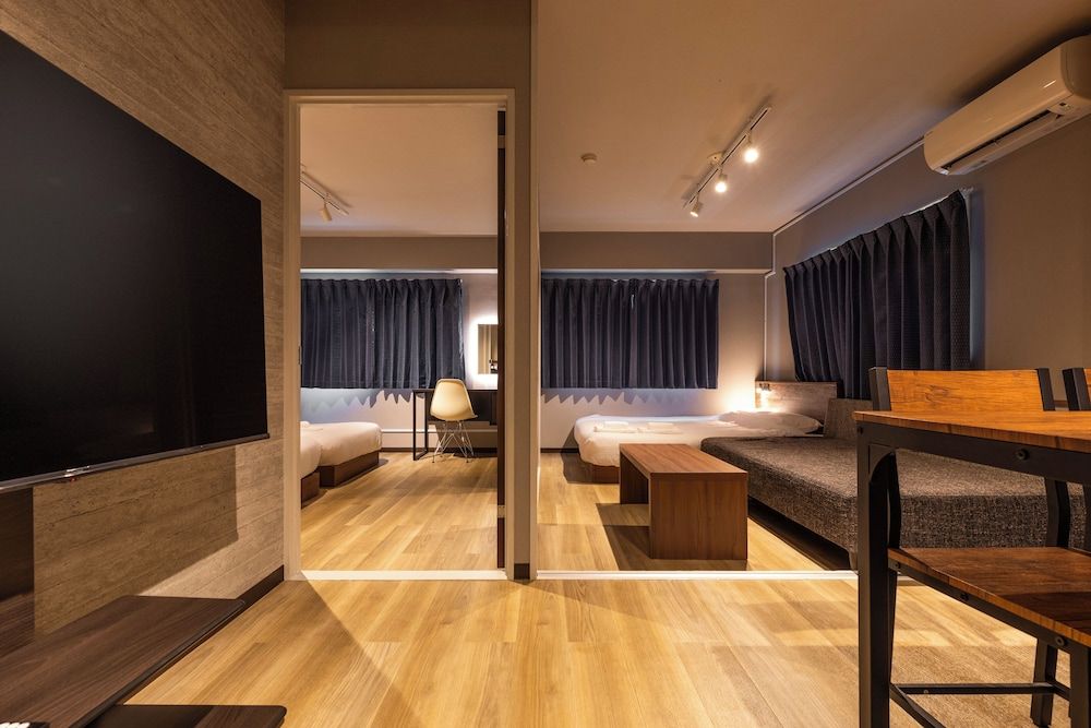 e-stay namba 2-8 two bed room type C 18