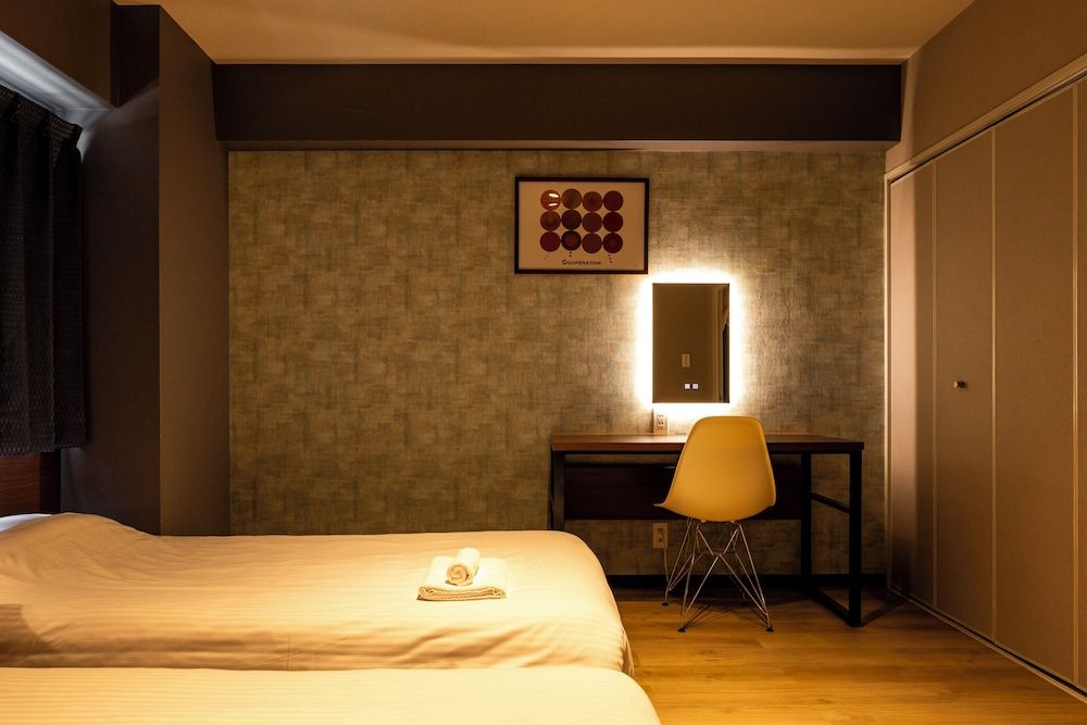 e-stay namba 2-8 two bed room type D 15