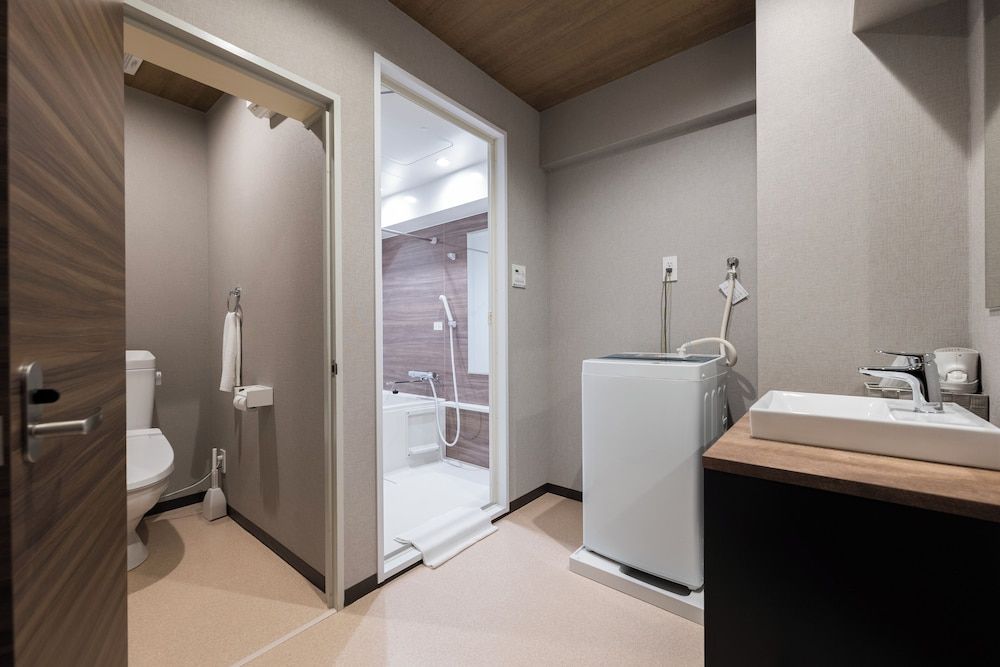 e-stay namba 2-8 two bed room type D 22