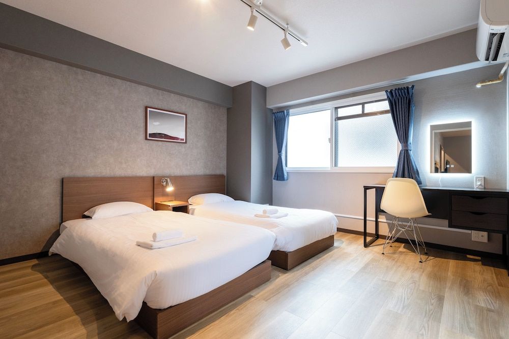e-stay namba 2-8 two bed room type C 2