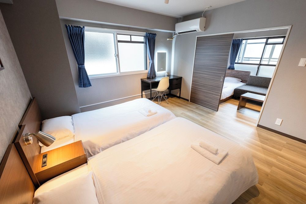 e-stay namba 2-8 two bed room type C 3