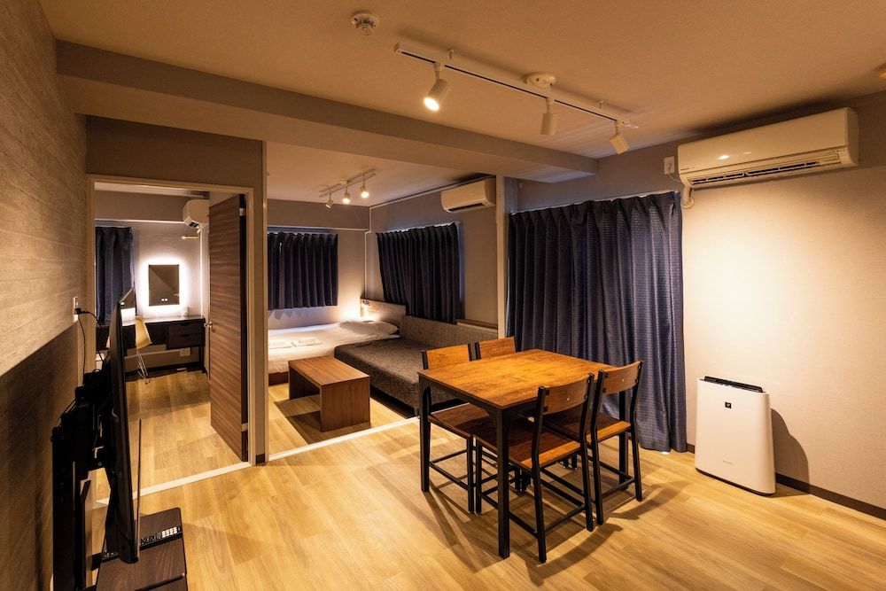 undefined e-stay namba 3