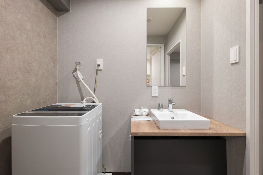 e-stay namba 2-8 two bed room type D 23