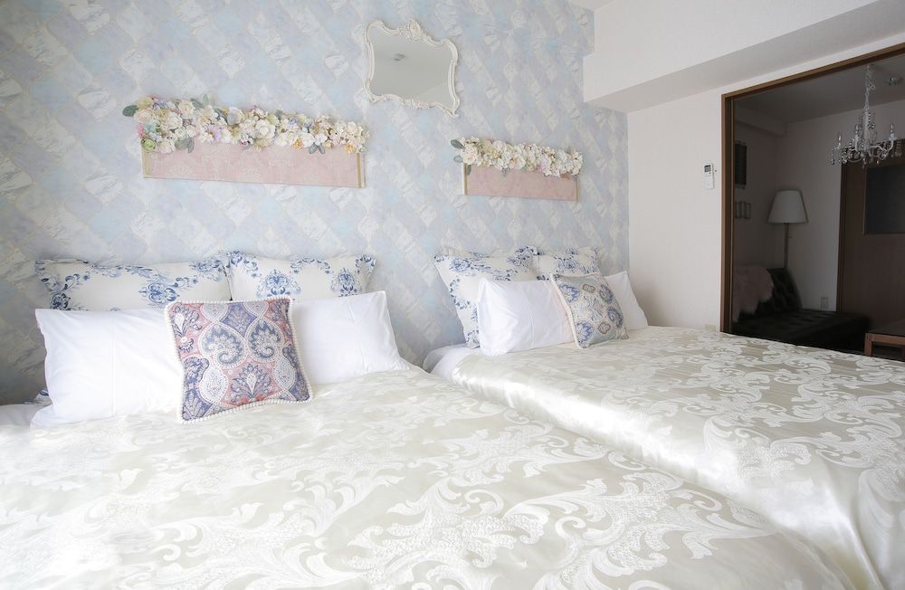 undefined Grand Court Namba 601 9