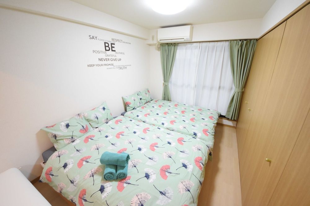 Heart of Shinsaibashi Apartment Deluxe Room (302) 7