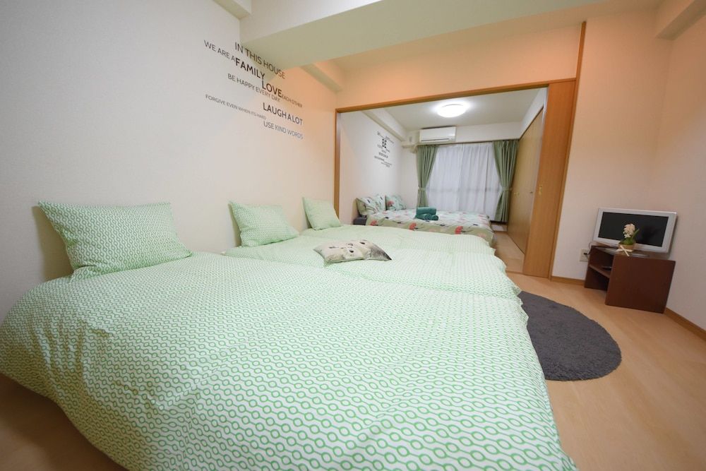 Heart of Shinsaibashi Apartment Deluxe Room (302) 6