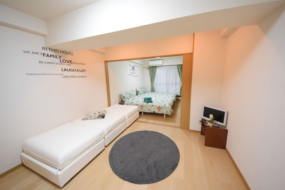 Heart of Shinsaibashi Apartment Deluxe Room (302) 8