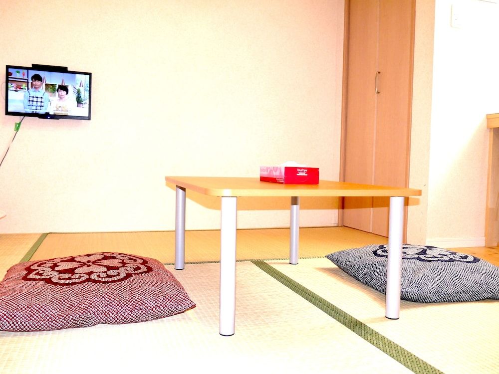 Guesthouse Osaka Tengachaya Station front hall Triple Room with Private Bathroom 9