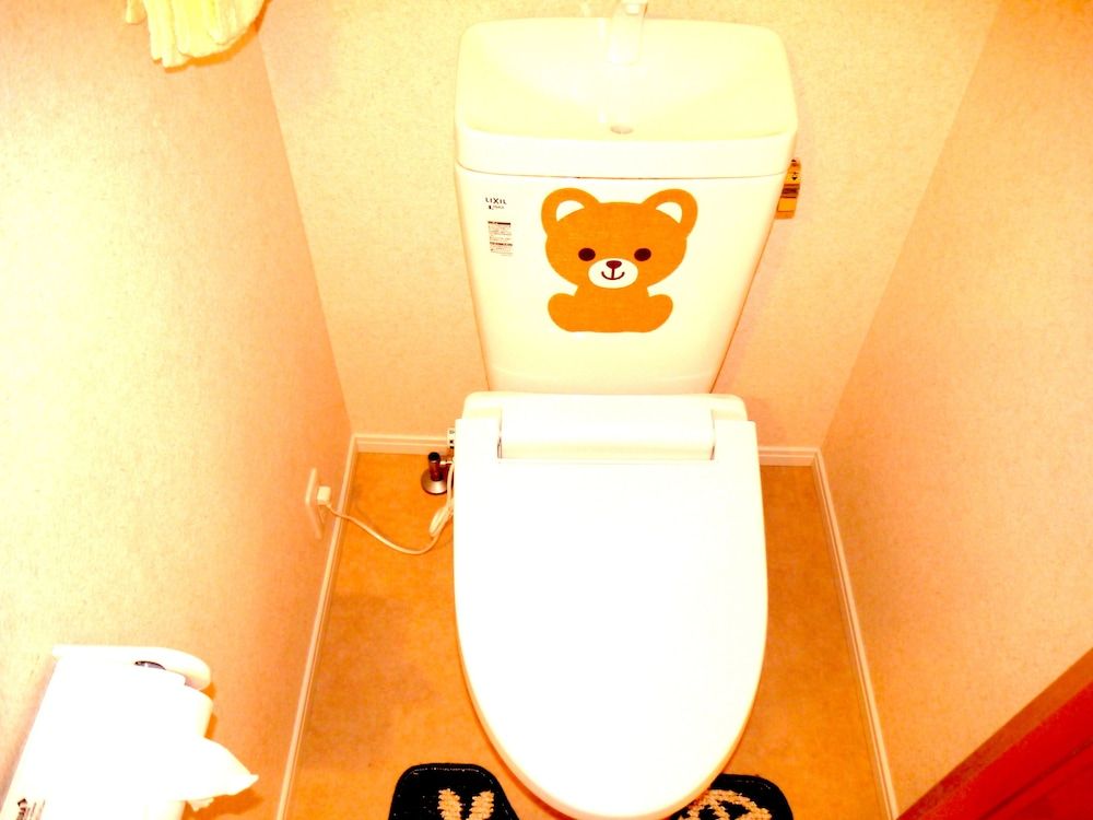 Guesthouse Osaka Tengachaya Station front hall Triple Room with Private Bathroom 2