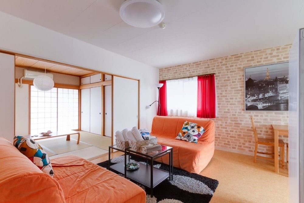 Namba Sunset Hills 4BR House Apartment 2