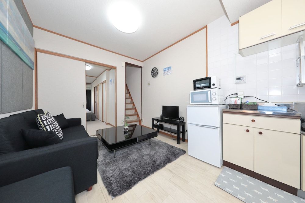 undefined Namba East House01 4