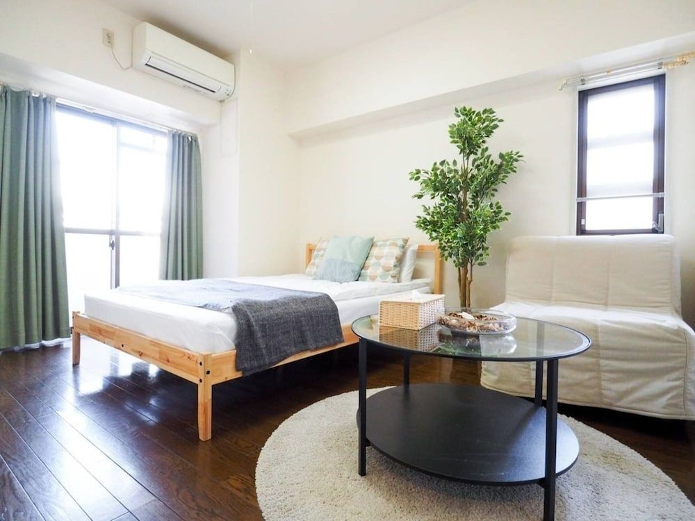 Shinsaibashi Midtown Apartments Apartment GD7 7