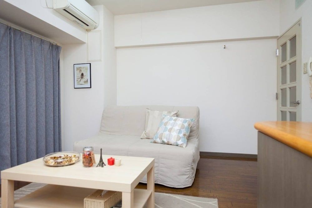 Shinsaibashi Midtown Apartments Apartment GD7 25