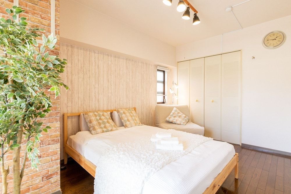 Shinsaibashi Midtown Apartments Apartment GD6 8