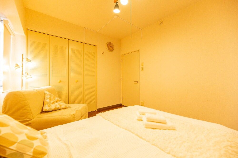 Shinsaibashi Midtown Apartments Apartment GD6 4