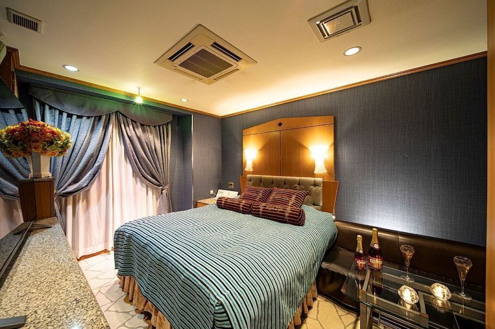 Rose Lips Shinsaibashi - Adults Only Economy Room