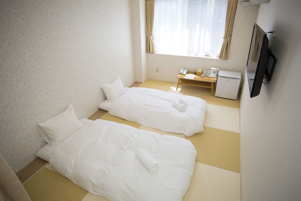 Dotonbori Shinsaibashi Hotel Japanese Style Room For 2 Guests with Extra Futon 7