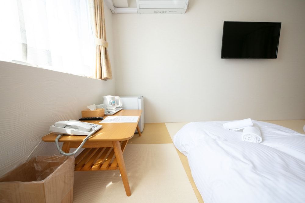 Dotonbori Shinsaibashi Hotel Japanese Style Room For 2 Guests with Extra Futon 11