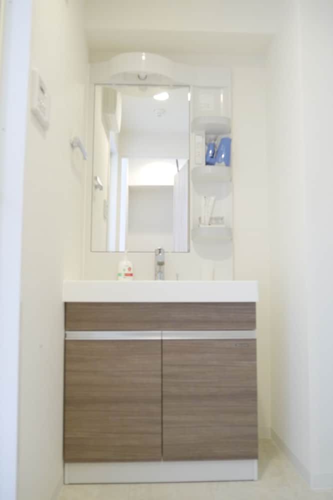 meet Me Umedanishi Deluxe Double Room 16